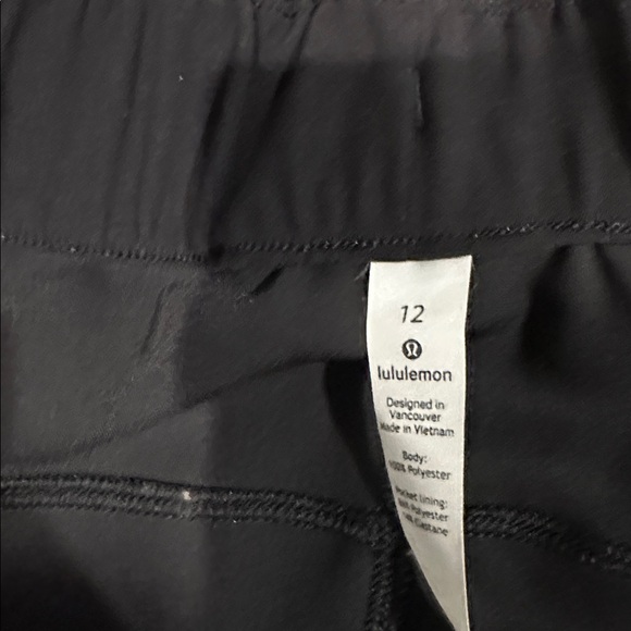 lululemon athletica Black Athletic Shorts - Picture 2 of 3